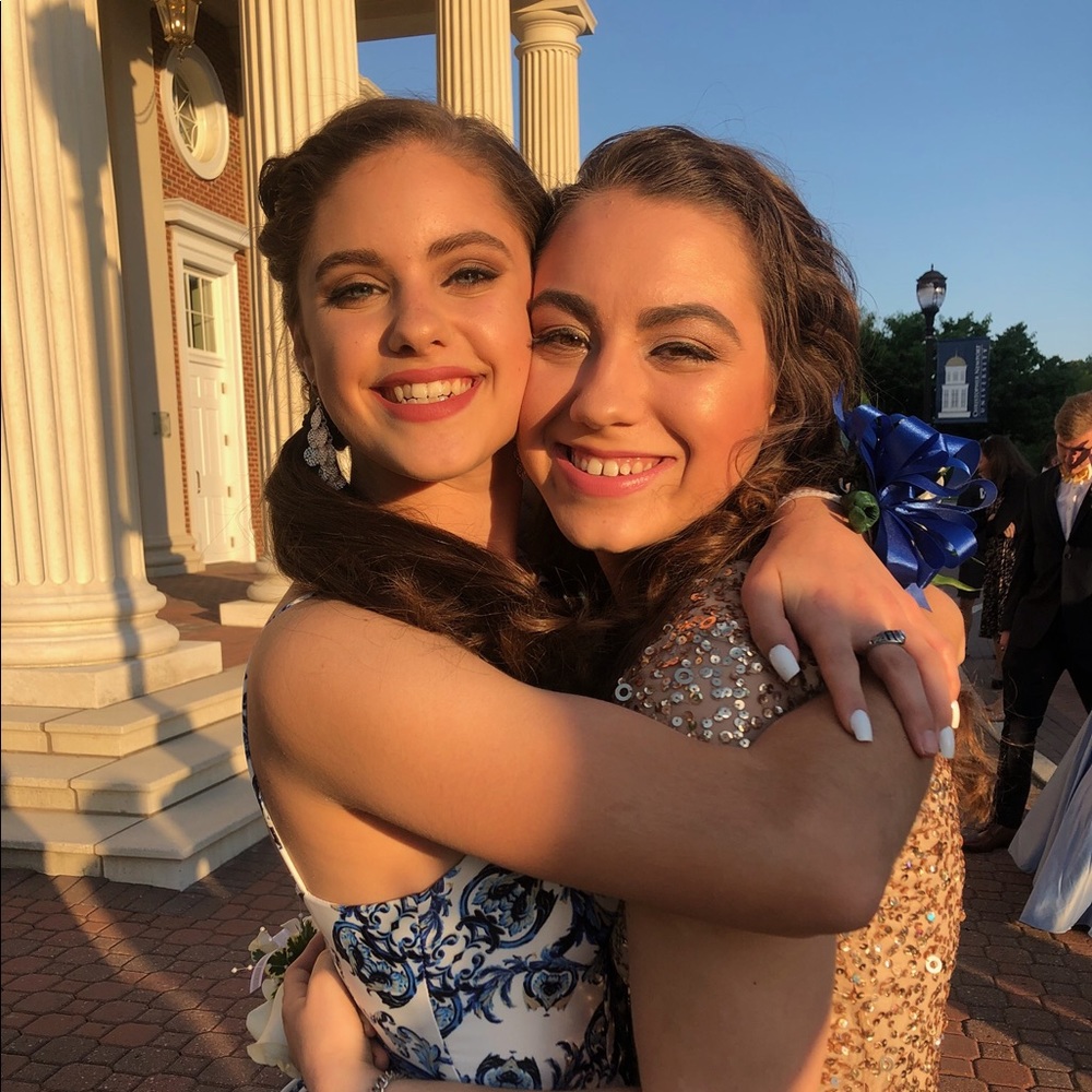 Meet your Posher, Cristina